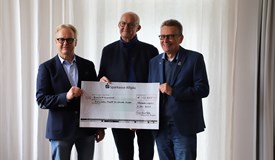 Frank Richter, Vorsitzender Rotary Hilfswerk Kempten, Dr. Johannes Huber, Dr. Franz-Rasso Böck, Präsident RC Kempten  