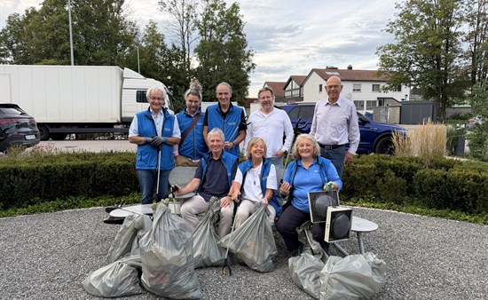 Präsident Mario Trunzer mit Team